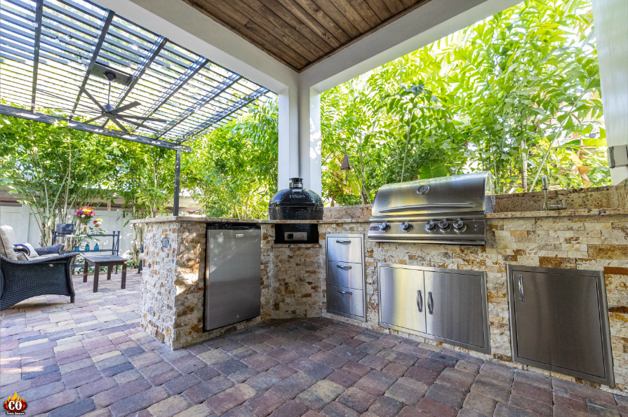 Outdoor Kitchen vs. Indoor Kitchen: Why Outside is the New Inside